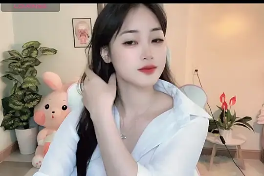  Aimy  online show from October 22, 2025, 4:01 am