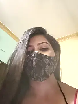 SANAYA ROY online show from April 16, 2026, 9:39 pm