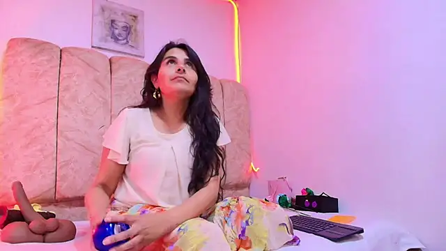  Marcela   online show from April 14, 2026, 11:26 am