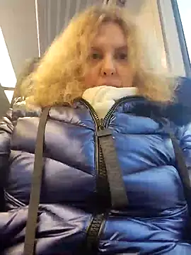 Snapshot of SexyHotSusan chatting on February 13, 2025, 7:45 am SexyHotSusan online show from February 13, 2025, 7:45 am