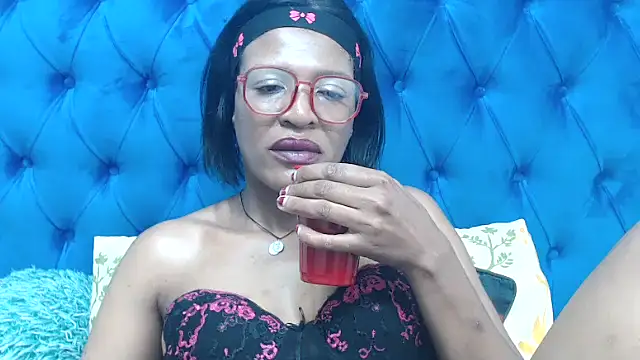 Snapshot of SpicyQueenxxxx chatting on March 28, 2026, 4:19 pm SpicyQueenxxxx online show from March 28, 2026, 4:19 pm