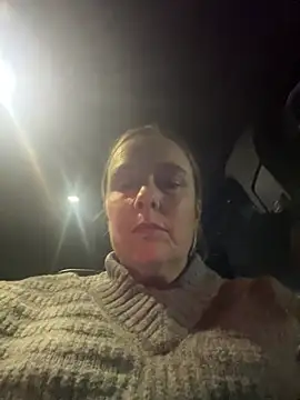 Snapshot of scrummymummy2 chatting on January 12, 2026, 8:04 pm scrummymummy2 online show from January 12, 2026, 8:04 pm