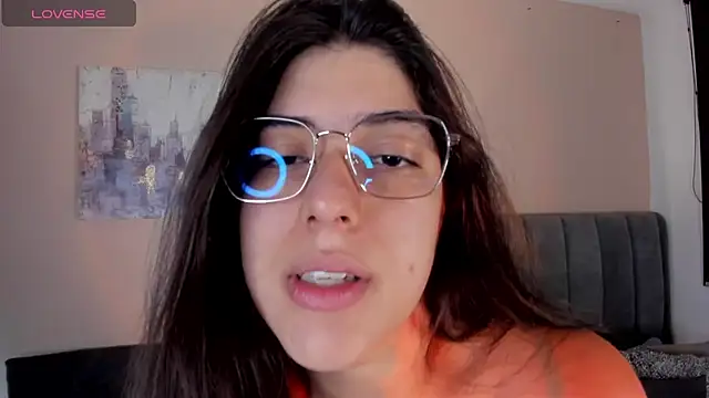 Snapshot of dakotaa__ chatting on February 18, 2025, 8:47 pm dakotaa online show from February 18, 2025, 8:47 pm