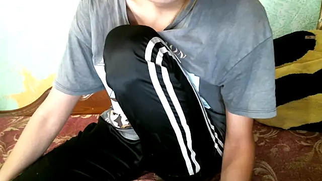 DennisXCaroll online show from December 16, 2025, 7:45 am