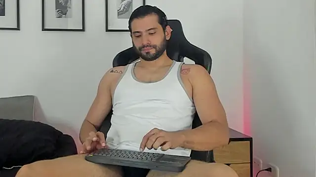 Snapshot of Dereck_vega chatting on May 12, 2026, 11:22 pm Dereck vega online show from May 12, 2026, 11:22 pm