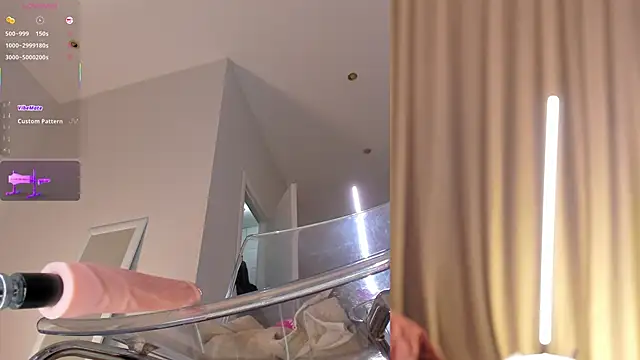 Eva Bailey  online show from February 3, 2026, 10:37 pm