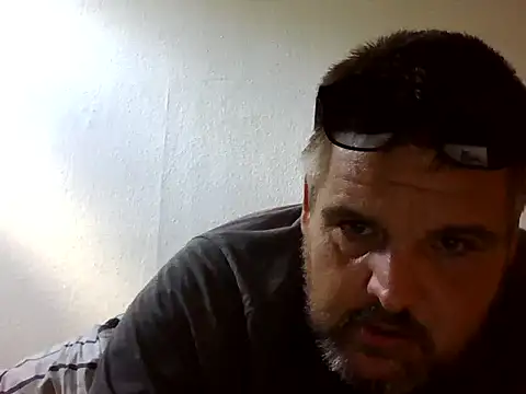 Snapshot of Ronny2510 chatting on July 30, 2026, 10:25 am Ronny2510 online show from July 30, 2026, 10:25 am