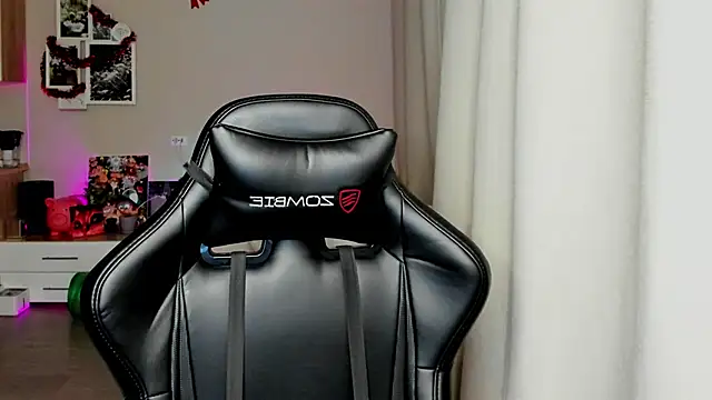 Sm0ly online show from January 7, 2026, 2:38 am