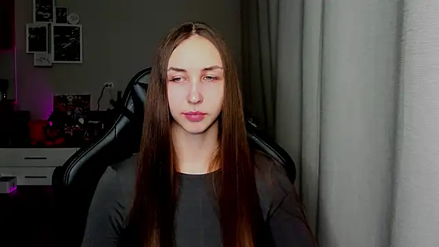 Sm0ly online show from February 20, 2026, 12:51 pm