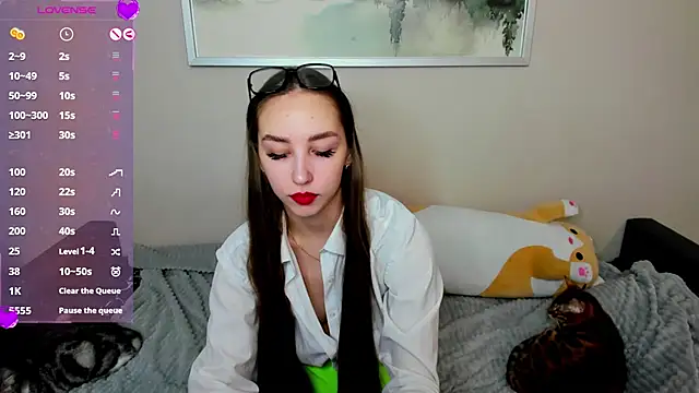Snapshot of Sm0ly chatting on March 12, 2025, 1:36 am Sm0ly online show from March 12, 2025, 1:36 am