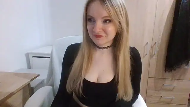 Snapshot of AlmaHoney chatting on January 7, 2026, 9:09 pm AlmaHoney online show from January 7, 2026, 9:09 pm