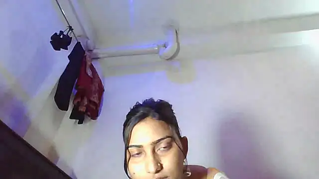 Snapshot of mariyaqueen chatting on March 8, 2025, 8:03 pm mariyaqueen online show from March 8, 2025, 8:03 pm