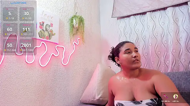 Snapshot of samanthaeliott22 chatting on October 25, 2025, 9:26 pm samanthaeliott22 online show from October 25, 2025, 9:26 pm