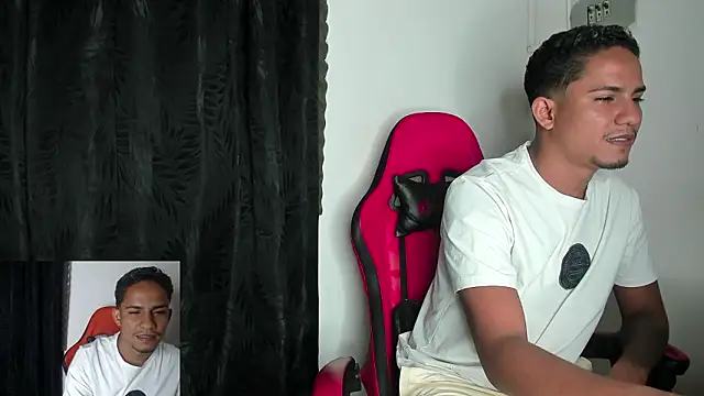 Snapshot of Extreme_dirty_paradise chatting on March 1, 2026, 4:12 am Extreme dirty paradise online show from March 1, 2026, 4:12 am