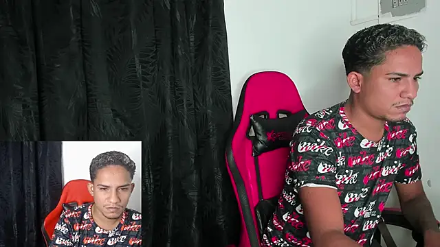 Snapshot of Extreme_dirty_paradise chatting on February 17, 2026, 4:10 am Extreme dirty paradise online show from February 17, 2026, 4:10 am