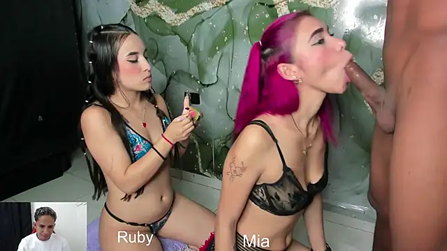 Snapshot of Extreme_dirty_paradise chatting on January 14, 2026, 4:38 am Extreme dirty paradise online show from January 14, 2026, 4:38 am