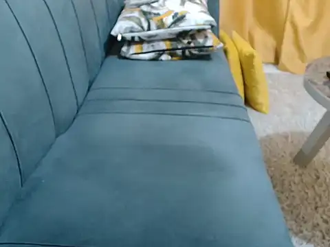 leslysexygirl online show from March 23, 2026, 5:18 am