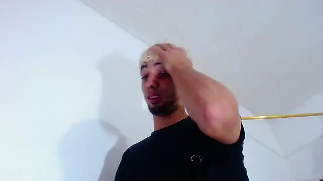 Snapshot of Gregory_hard chatting on September 20, 2025, 8:47 pm Gregory hard online show from September 20, 2025, 8:47 pm