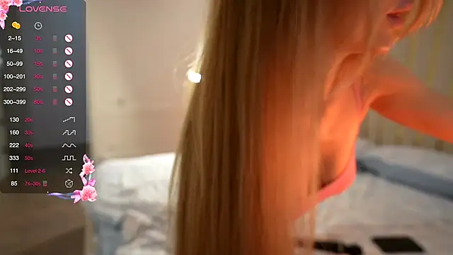 Goodgirlgonabad online show from October 29, 2025, 4:28 pm