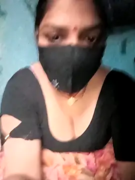 Snapshot of haymona chatting on February 18, 2026, 1:36 am haymona online show from February 18, 2026, 1:36 am