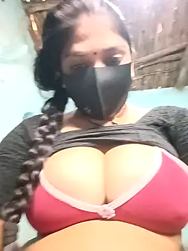 Snapshot of haymona chatting on February 26, 2026, 4:23 am haymona online show from February 26, 2026, 4:23 am