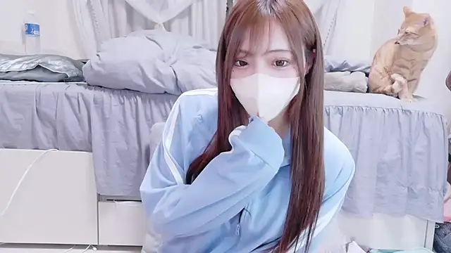 Snapshot of _chanMOMO_ chatting on November 10, 2025, 11:04 am chanMOMO online show from November 10, 2025, 11:04 am