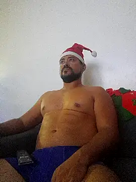 Snapshot of LatinMar chatting on December 26, 2024, 12:03 am LatinMar online show from December 26, 2024, 12:03 am