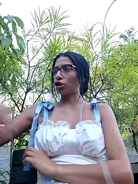 lily sk online show from February 6, 2025, 10:53 pm