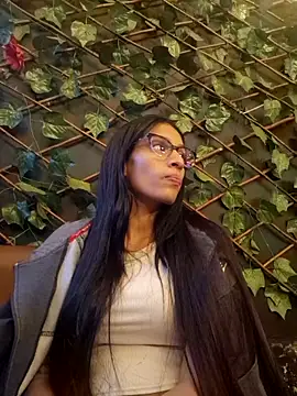 lily sk online show from March 7, 2025, 12:04 am