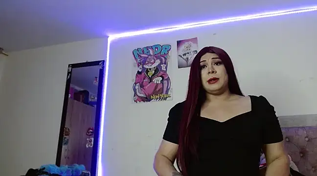 Snapshot of kim_hot69_ chatting on March 17, 2025, 8:40 pm kim hot69  online show from March 17, 2025, 8:40 pm