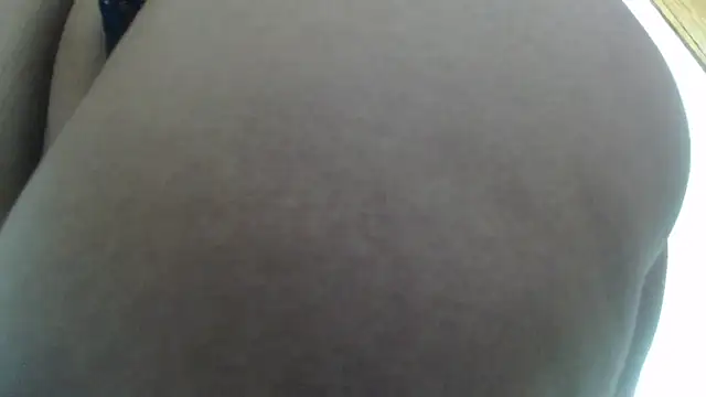 Snapshot of Eve_Starr chatting on November 17, 2025, 12:14 am Eve Starr online show from November 17, 2025, 12:14 am