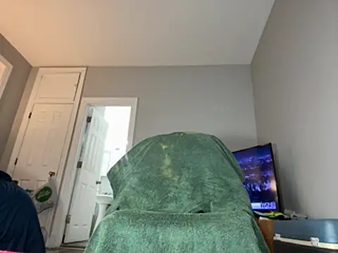 ChiRaqb8 online show from February 13, 2026, 11:54 am