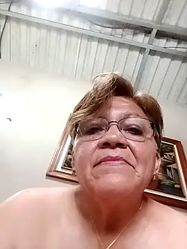 Snapshot of Madrastrahot69 chatting on November 7, 2025, 3:38 pm Madrastrahot69 online show from November 7, 2025, 3:38 pm