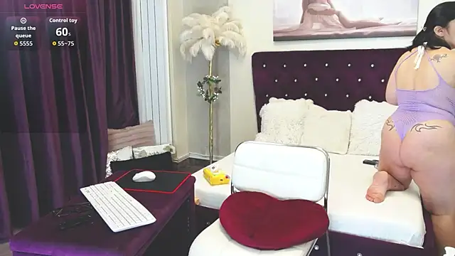 LizySoul online show from April 8, 2026, 4:36 am