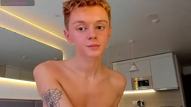 agelandreww online show from February 18, 2025, 1:55 pm