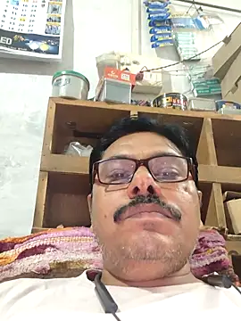 Srmotrs online show from May 7, 2026, 1:58 pm