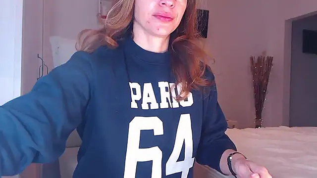 Snapshot of AdeleLovely chatting on January 19, 2026, 6:17 am AdeleLovely online show from January 19, 2026, 6:17 am