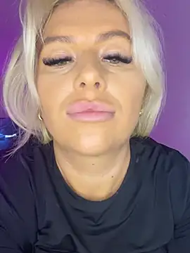 Arabellalee23 online show from December 4, 2024, 2:31 pm