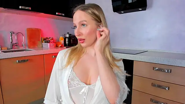 AnnLevine online show from April 5, 2026, 1:07 pm