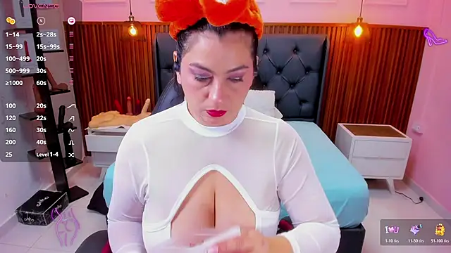 Snapshot of MEYLAGIA chatting on November 24, 2025, 3:17 am MEYLAGIA online show from November 24, 2025, 3:17 am