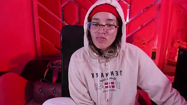 Olivia Fox69 online show from February 16, 2026, 3:05 am