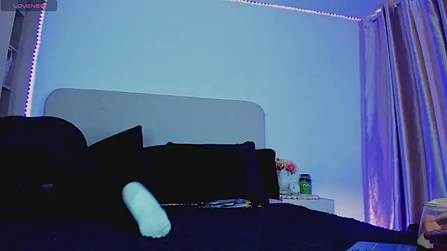 Snapshot of VIDEO_SALE_4_YOU chatting on October 28, 2025, 9:03 pm VIDEO SALE 4 YOU online show from October 28, 2025, 9:03 pm