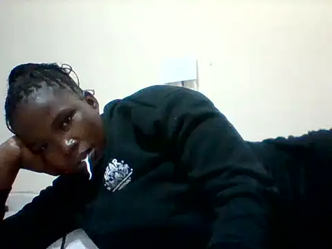 Snapshot of sweetangel41 chatting on June 11, 2026, 6:05 pm sweetangel41 online show from June 11, 2026, 6:05 pm