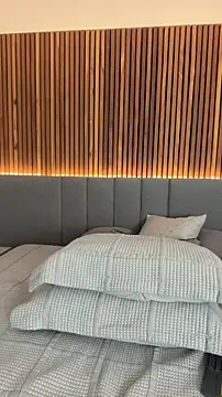 EmiilyAdams  online show from March 30, 2026, 10:00 pm