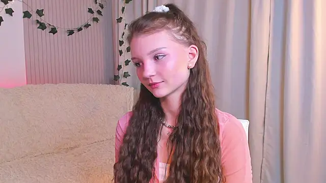 Snapshot of CindyGarrison chatting on February 22, 2025, 12:05 am CindyGarrison online show from February 22, 2025, 12:05 am