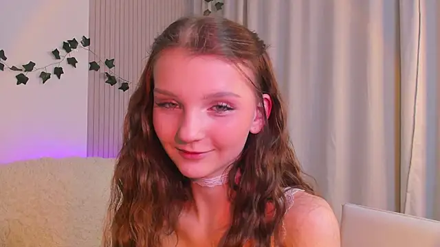 Snapshot of CindyGarrison chatting on February 7, 2025, 3:45 am CindyGarrison online show from February 7, 2025, 3:45 am