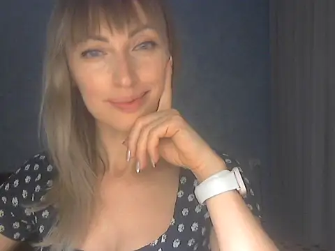 Snapshot of EffectMaya chatting on January 17, 2026, 5:05 pm EffectMaya online show from January 17, 2026, 5:05 pm