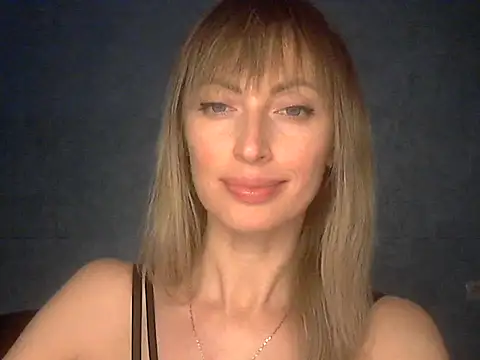 Snapshot of EffectMaya chatting on February 10, 2026, 7:02 pm EffectMaya online show from February 10, 2026, 7:02 pm