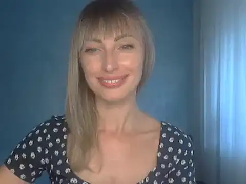 EffectMaya online show from September 13, 2025, 12:38 pm