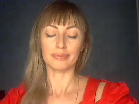 Snapshot of EffectMaya chatting on February 13, 2026, 7:36 pm EffectMaya online show from February 13, 2026, 7:36 pm